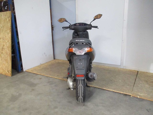 Gilera runner - bromscooter - dubbel disc 2 takt - scooter - afbeelding 4 van  11