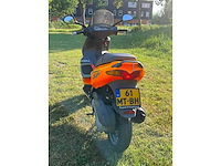 Gilera runner 180cc dd fluo rosso m08 op a2 motorscooter - afbeelding 11 van  13