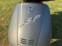 Gilera runner 180cc dd fluo rosso m08 op a2 motorscooter - afbeelding 13 van  13