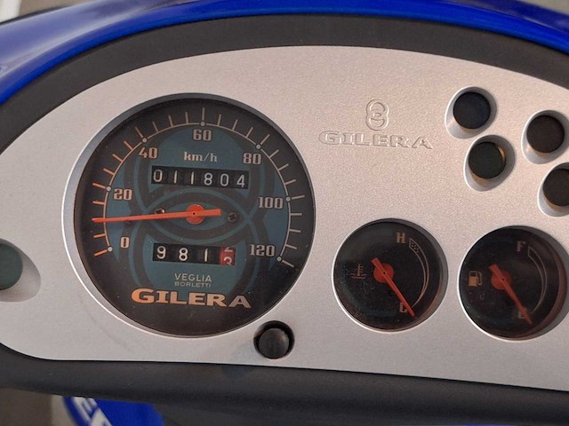 Gilera runner sp dd 2t 45km bromscooter - afbeelding 4 van  7