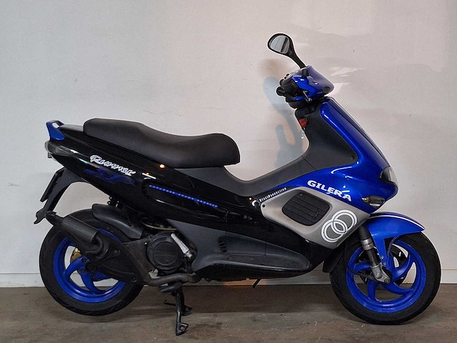Gilera runner sp dd 2t 45km bromscooter - afbeelding 5 van  7