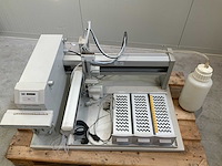 Gilson 215 - autosampler - afbeelding 2 van  8