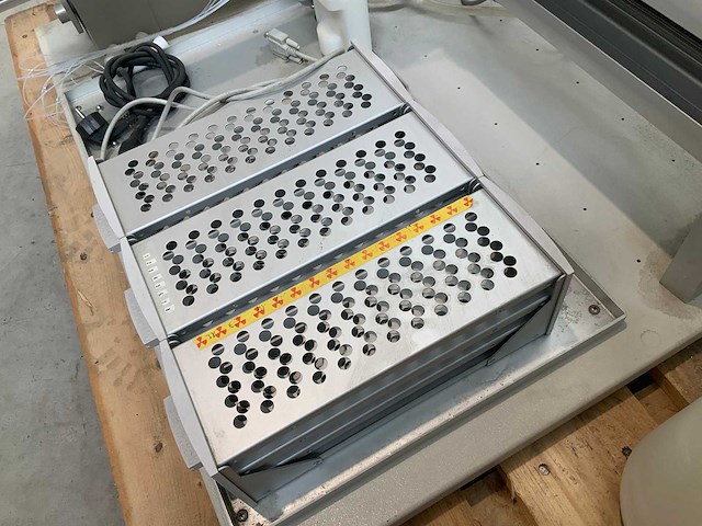 Gilson 215 - autosampler - afbeelding 3 van  4