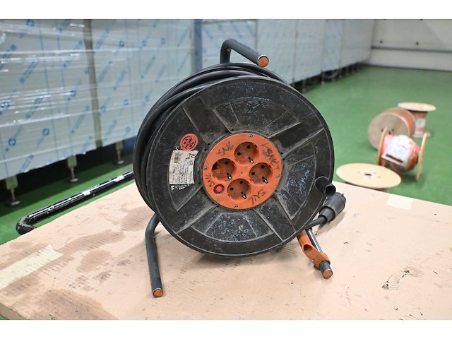 Gilze blackmaster 25m verlengkabelhaspels - afbeelding 1 van  2
