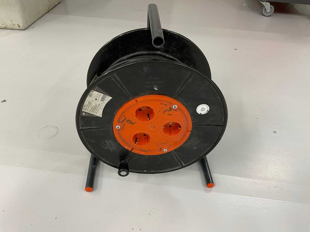 Gilze euro-populair - 25 meter verlengkabelhaspel - afbeelding 1 van  4