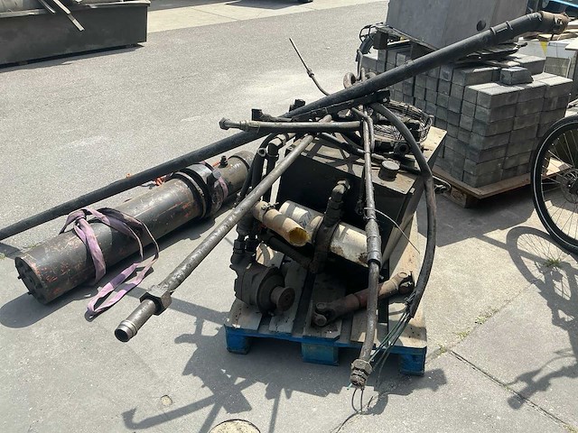 Ginaf 6x6 hydraulische kipcilinder - afbeelding 6 van  11