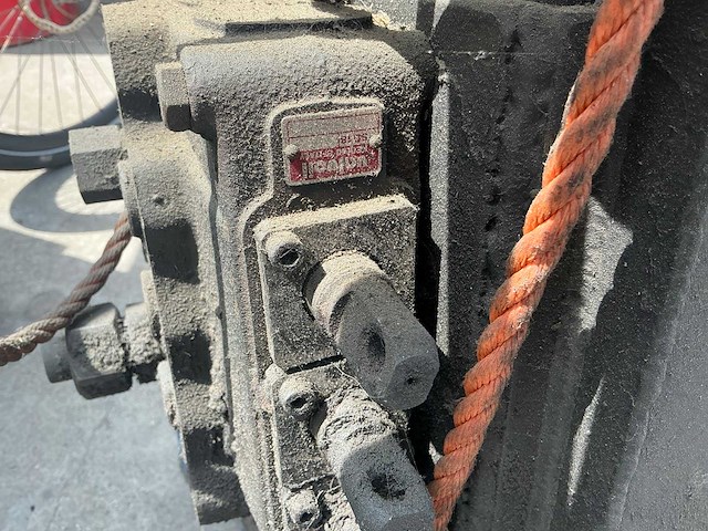 Ginaf 6x6 hydraulische kipcilinder - afbeelding 2 van  11