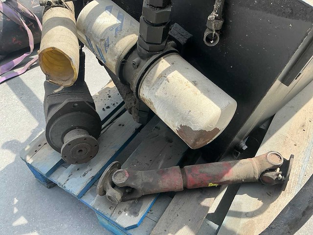 Ginaf 6x6 hydraulische kipcilinder - afbeelding 8 van  11