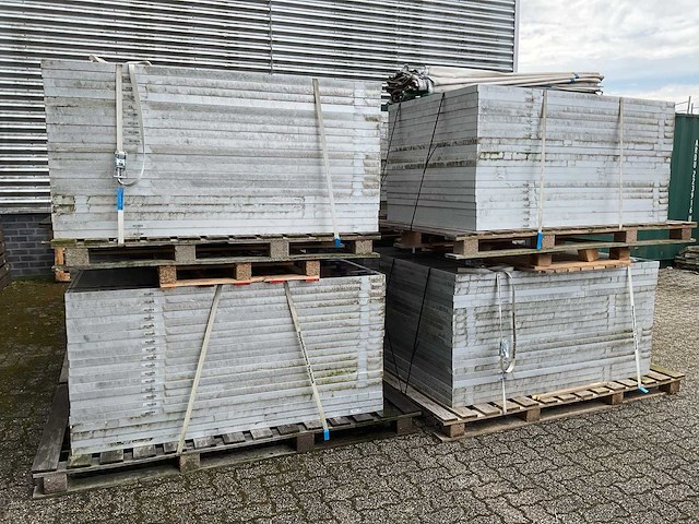 Gintech gte 250m63 zonnepaneel (285x) - afbeelding 5 van  8