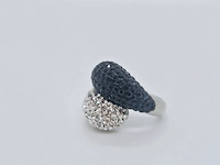 Gioielli dames ring - nieuw - stenen zijn geen natuurlijke diamanten - afbeelding 3 van  5