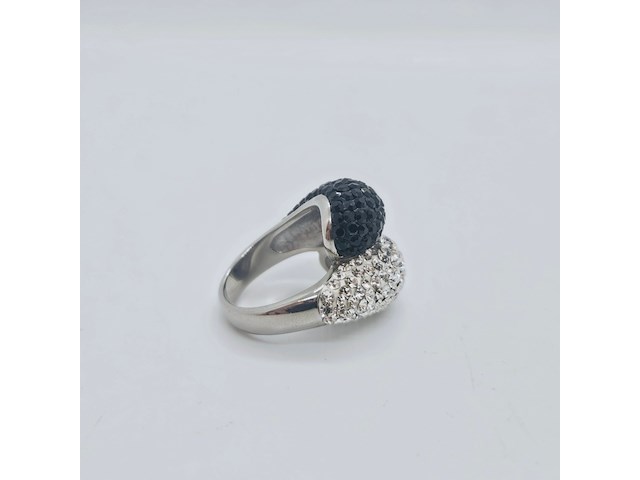 Gioielli dames ring - nieuw - stenen zijn geen natuurlijke diamanten - afbeelding 4 van  5