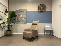 Giorgetti mobius wingchair fauteuil stof + hout - afbeelding 3 van  10