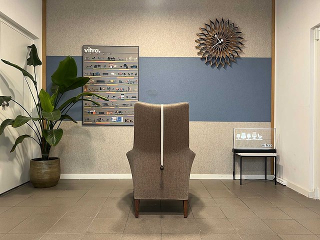 Giorgetti mobius wingchair fauteuil stof + hout - afbeelding 6 van  10