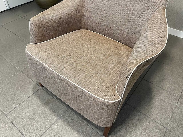 Giorgetti mobius wingchair fauteuil stof + hout - afbeelding 7 van  10