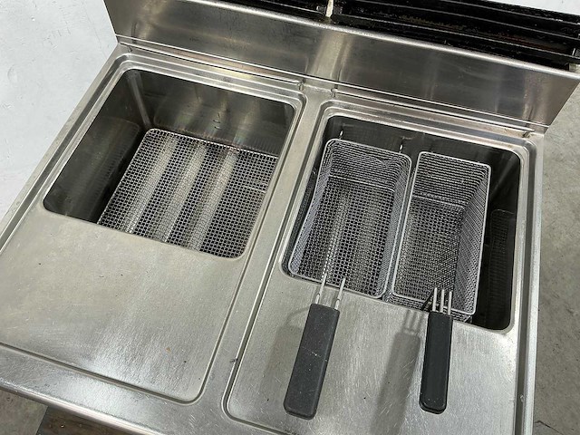 Giorik - dubbele friteuse - afbeelding 5 van  5