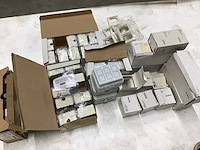 Gira partij basiselementen voor stopcontacten - afbeelding 4 van  4