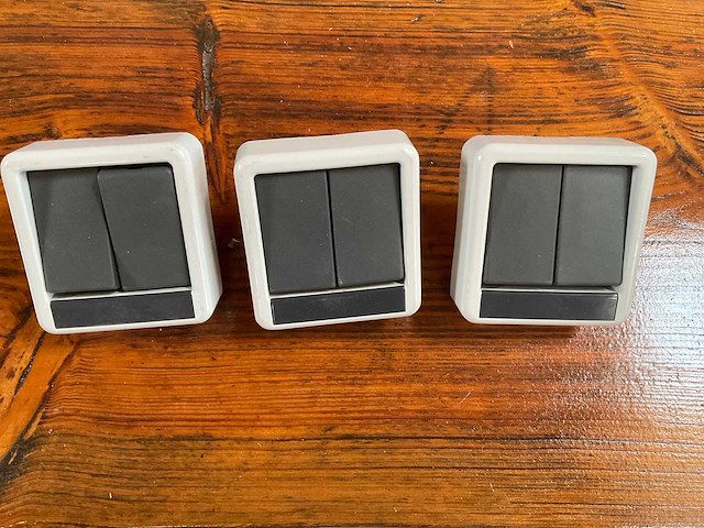 Gira schakelaar (3x) - afbeelding 1 van  3