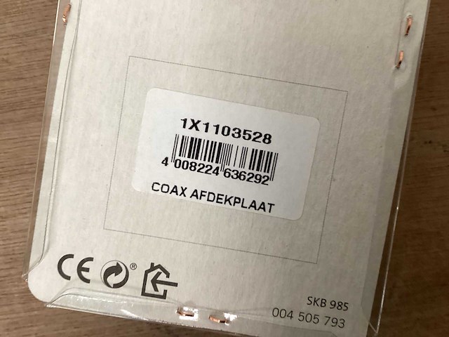 Gira st55 wit coax centraalplaat (65x) - afbeelding 1 van  1