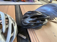 Giro fietshelm (4x) - afbeelding 2 van  5