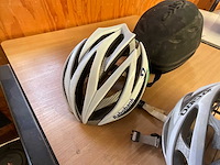 Giro fietshelm (4x) - afbeelding 4 van  5
