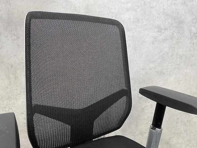 Giroflex - ergonomische bureaustoel - afbeelding 6 van  11