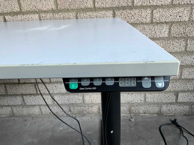 Gispen - bureau 200x80cm elektrisch verstelbaar (2x) - afbeelding 2 van  4