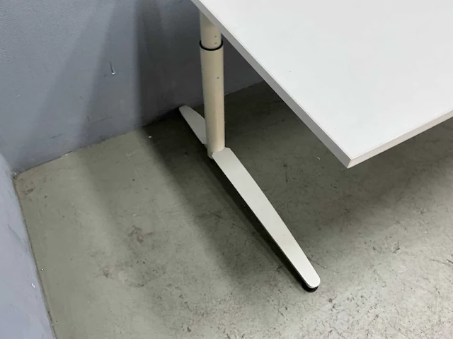 Gispen - bureautafel diverse afmetingen (4x) - afbeelding 8 van  22