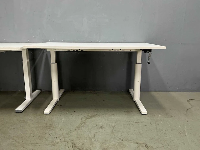 Gispen - bureautafel diverse afmetingen (4x) - afbeelding 18 van  22