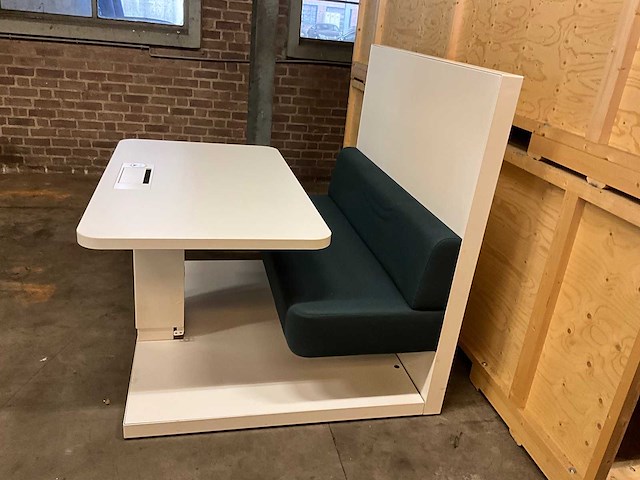 Gispen - ellen lounge - verrijdbare werkplek met een uitschuifbaar en in hoogte verstelbaar blad 140x130x142cm - afbeelding 3 van  12