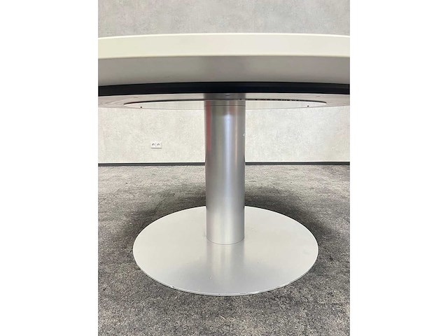 Gispen - ronde vergadertafel ø200cm - afbeelding 3 van  8