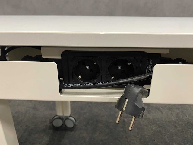 Gispen/ connection - 10p mobiele conferentie-/ cursisten opstelling - afbeelding 9 van  27