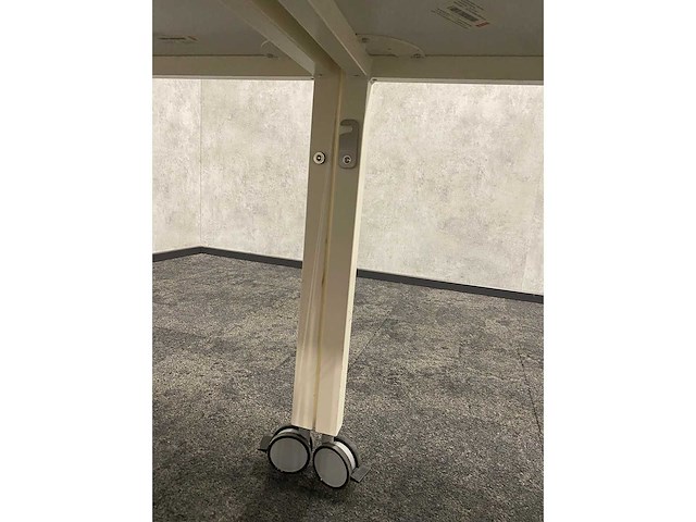 Gispen/ connection - 10p mobiele conferentie-/ cursisten opstelling - afbeelding 13 van  27