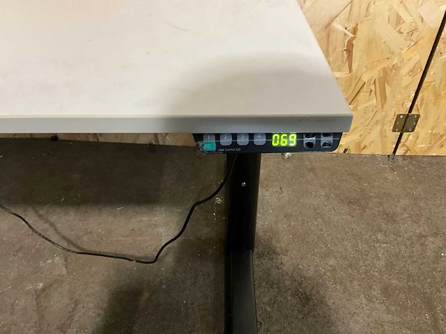 Gispen elektrisch verstelbaar bureau 200x80cm - afbeelding 3 van  5