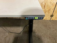 Gispen elektrisch verstelbaar bureau 200x80cm - afbeelding 3 van  5