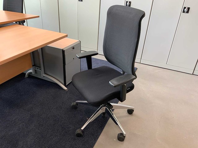 Gispen, girsbergen bureau, bureaustoel en ladeblok (3x) - afbeelding 6 van  19