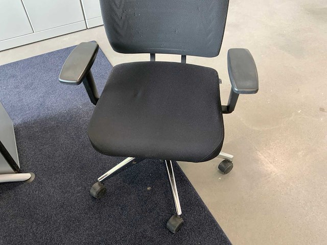 Gispen, girsbergen bureau, bureaustoel en ladeblok (3x) - afbeelding 7 van  19