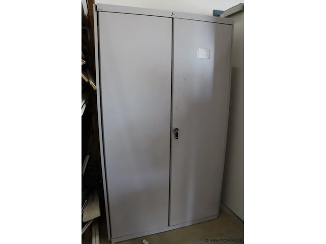 Gispen magazijnkast incl. sleutel - afbeelding 1 van  8