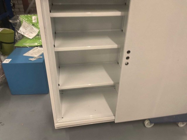 Gispen schuifdeurkast - afbeelding 3 van  4