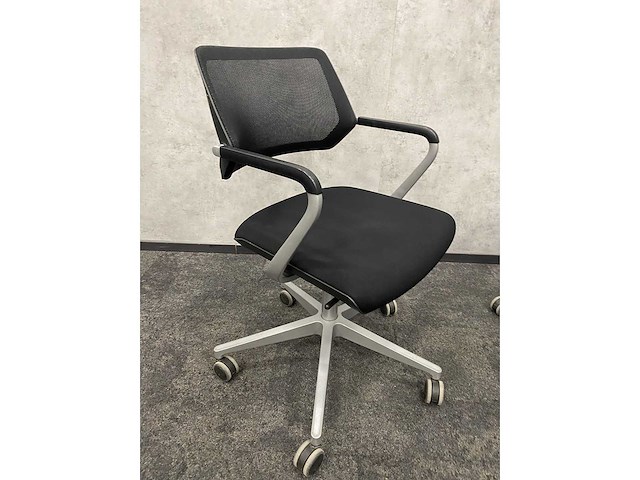 Gispen/ steelcase - 4 persoons vergaderset 180x100 - afbeelding 4 van  13