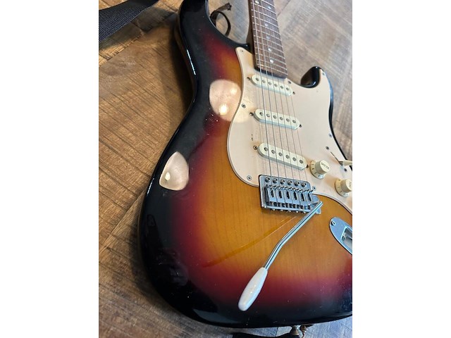 Gitaar, sunn fender, mustang, bruin - afbeelding 6 van  8