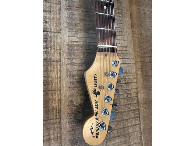 Gitaar, sunn fender, mustang, bruin - afbeelding 7 van  8