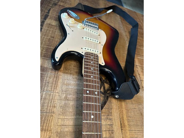 Gitaar, sunn fender, mustang, bruin - afbeelding 8 van  8