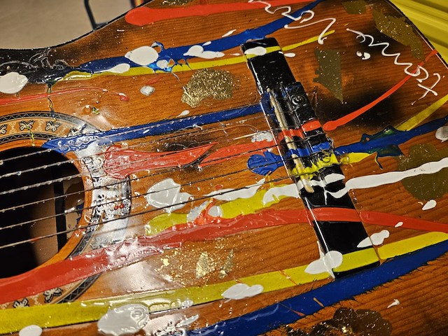 Gitaar, tonnie voorn, mixmedia, 2010 - afbeelding 5 van  6