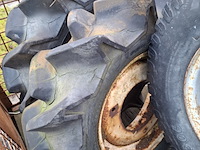 Gitterbox met diverse banden op velg - afbeelding 8 van  10