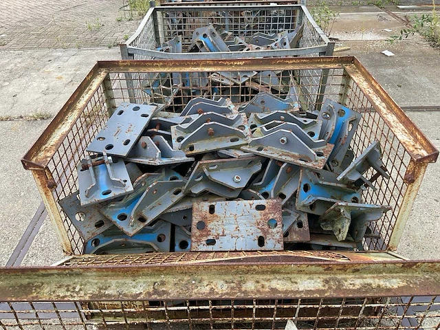 Gitterbox met metalen platen (3x) - afbeelding 1 van  23