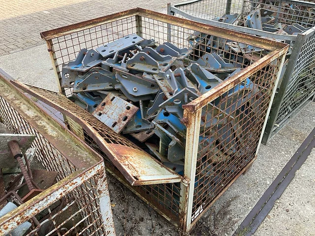 Gitterbox met metalen platen (3x) - afbeelding 21 van  23