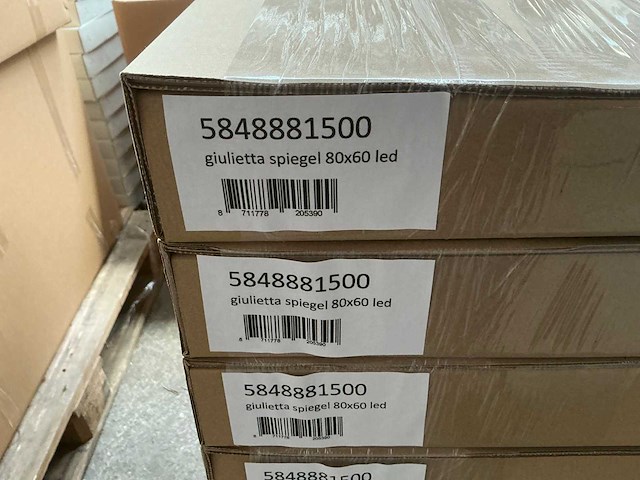 Giulietta 80x60cm spiegel met ledverlichting - afbeelding 2 van  3