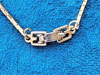 Givenchy goldplated 'bow' collier met steentjes - afbeelding 6 van  6
