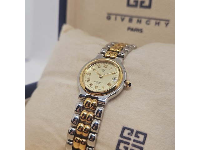 Givenchy skelt two tone dameshorloge - inclusief doos - afbeelding 4 van  8