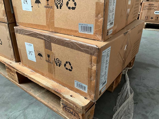 Givenergy giv-3hy-15.0-hv 3-fase 15kw pv hybride omvormer - afbeelding 1 van  1